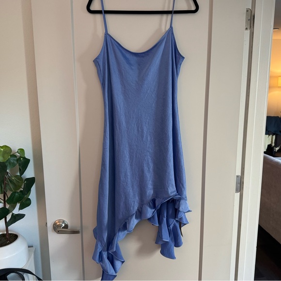 Reformation Kylen Dress in blue - Picture 6 of 10